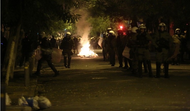 Πολυτεχνείο 2019: 28 συλλήψεις και 13 προσαγωγές για επεισόδια στα Εξάρχεια