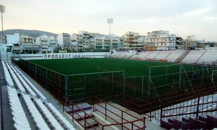 Σοβαρά επεισόδια στον αγώνα Παννεαπολικού-Προοδευτικής