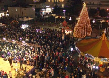 Καλαμαριά: Με 100 λύρες και νταούλια, τραγούδι και χορό, θα ανάψει το χριστουγεννιάτικο δέντρο