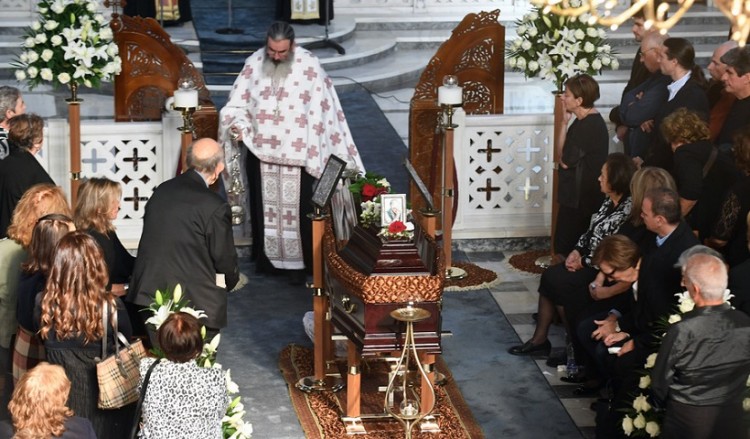 Τελευταίο αντίο στον Γιάννη Σπανό – Στο Κιάτο η κηδεία του