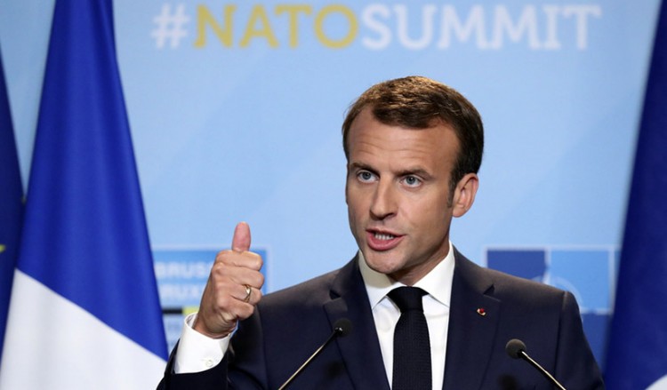 «Κλινικά νεκρό το ΝΑΤΟ» επαναλαμβάνει ο Μακρόν
