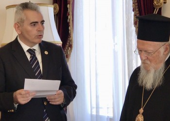 Χαρακόπουλος σε Πατριάρχη Βαρθολομαίο: Το Οικουμενικό Πατριαρχείο παγκόσμιος φάρος της Ορθοδοξίας