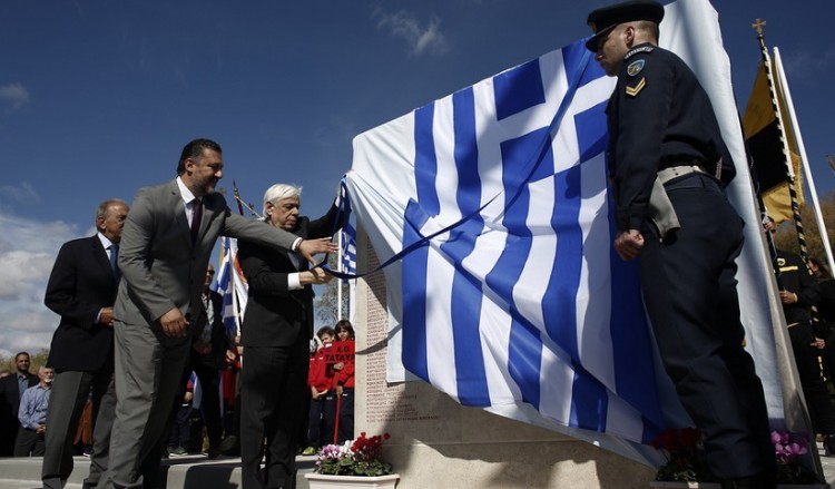Πάρκο Φλοίσβου: Αποκαλυπτήρια μνημείου για τους 196 πεσόντες Κωνσταντινουπολίτες στον Β΄ ΠΠ
