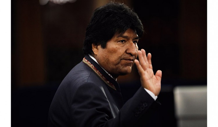 Η λατινοαμερικανική Αριστερά καταγγέλλει «πραξικόπημα» εναντίον του Έβο Μοράλες