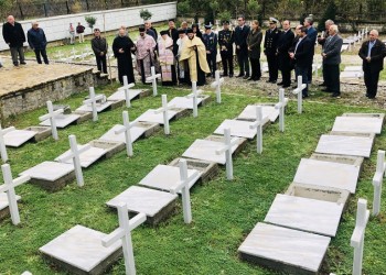 Αλβανία: Ταφή οστών 193 Ελλήνων πεσόντων κατά το Έπος του '40