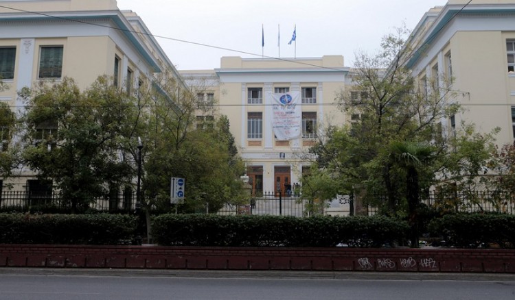 Εισαγγελέας διέταξε προκαταρκτική για την επίθεση στον πρύτανη του ΟΠΑ