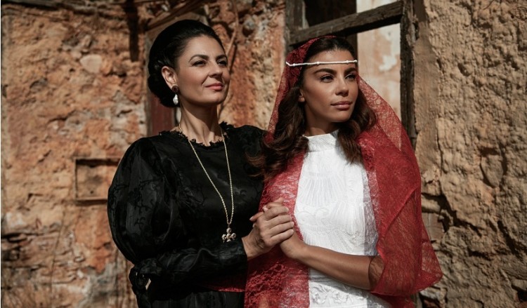 Ο Δήμος Αβδελιώδης μιλά για την παράσταση «Ομμάτια δακρωμένα – Ένα γράμμα για την Τραπεζούντα»