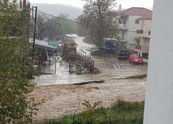 Θάσος: Δραματική η κατάσταση λόγω της συνεχιζόμενης βροχόπτωσης