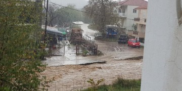 Θάσος: Δραματική η κατάσταση λόγω της συνεχιζόμενης βροχόπτωσης