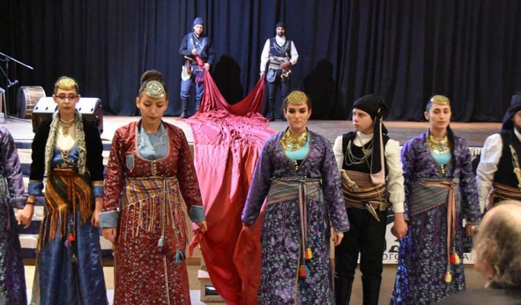 Ασσύριοι και Πόντιοι μαζί για τα 100 χρόνια από τη Γενοκτονία των Ελλήνων του Πόντου (φωτο)