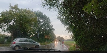 Προς τα ανατολικά η κακοκαιρία, με πολύ ισχυρά φαινόμενα