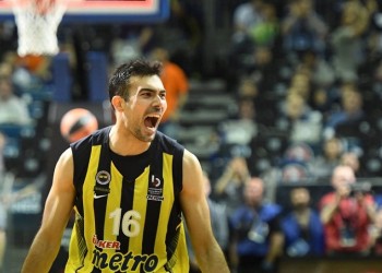 Θετικός ο Σλούκας στον κορονοϊό – Με… αντισηπτικά ήταν οι παίκτες της Φενέρμπαχτσε