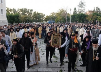 Με τις δέουσες τιμές η Πάτρα υποδέχθηκε την εικόνα της Παναγίας Σουμελά (φωτο)