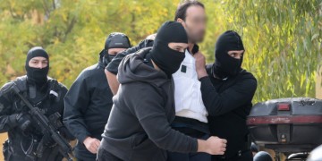 Επαναστατική Αυτοάμυνα: Αρνούνται τις κατηγορίες οι δύο συλληφθέντες