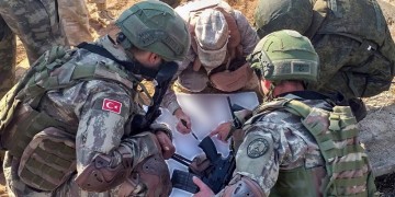 Ρωσία-Τουρκία: Σήμερα η δεύτερη κοινή περιπολία στη βόρεια Συρία