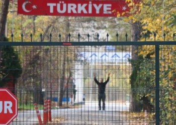 Τζιχαντιστής φέρεται εγκλωβισμένος μεταξύ Ελλάδας και Τουρκίας