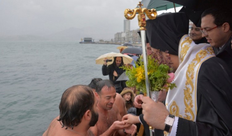 Για τέταρτη συνεχόμενη χρονιά, Θεοφάνια στην προκυμαία της Σμύρνης