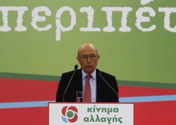 Σημίτης: Η στάση Καραμανλή το 2004 οδήγησε στις σημερινές απειλές της Τουρκίας
