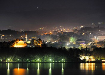 Αιθαλομίχλη πνίγει τα Γιάννενα – Συστάσεις από την Περιφέρεια Ηπείρου
