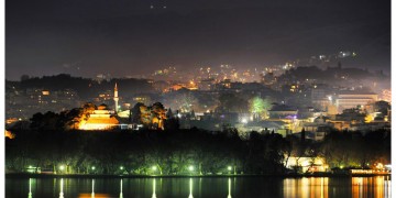 Αιθαλομίχλη πνίγει τα Γιάννενα – Συστάσεις από την Περιφέρεια Ηπείρου