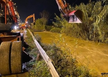 Η κακοκαιρία «έπνιξε» την Άρτα – Σοβαρά προβλήματα στο νομό από τις βροχές