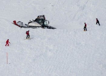 Χιονοστιβάδες έπληξαν χιονοδρομικά θέρετρα σε Αυστρία-Ελβετία