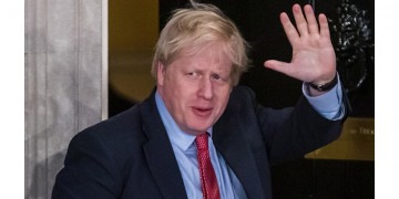 Ολοταχώς για Brexit με τον Τζόνσον – Θολό τοπίο για τη βρετανική οικονομία