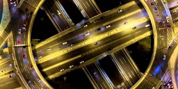 Σοβαρά τραυματισμένος ο 16χρονος που έπεσε από γέφυρα της Αττικής Οδού