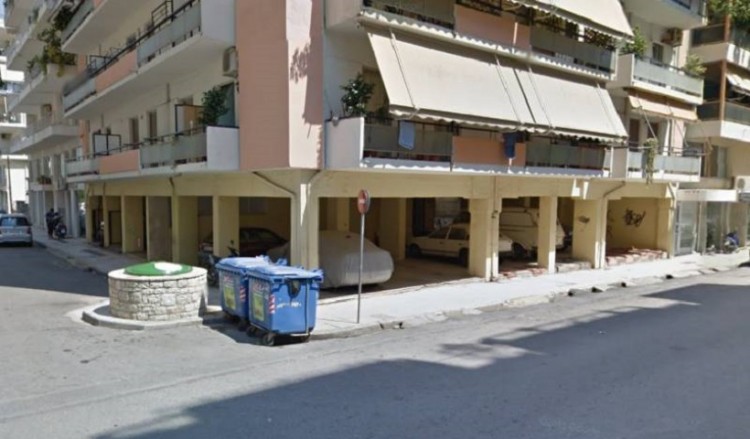 Νεογέννητο βρέθηκε σε κάδο στο κέντρο της Καλαμάτας