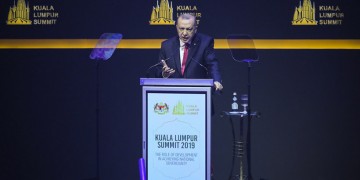 Ερντογάν: 50.000 άνθρωποι εγκαταλείπουν την επαρχία Ιντλίμπ για την Τουρκία