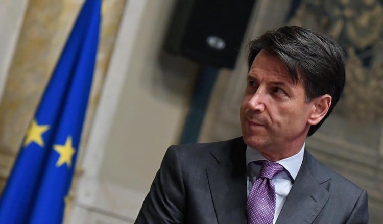 Τζουζέπε Κόντε: Ο κορονοϊός απειλεί την ύπαρξη της Ευρώπης
