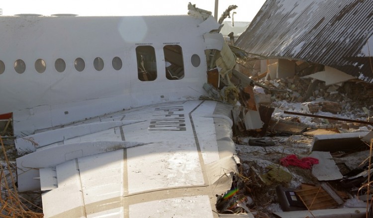 Αεροπορική τραγωδία στο Καζακστάν: Νεκρός ο πιλότος και 11 επιβάτες (φωτο, βίντεο)