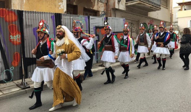 Εντυπωσίασαν και ξεσήκωσαν οι Μωμόγεροι στην Χαλκίδα (βίντεο)