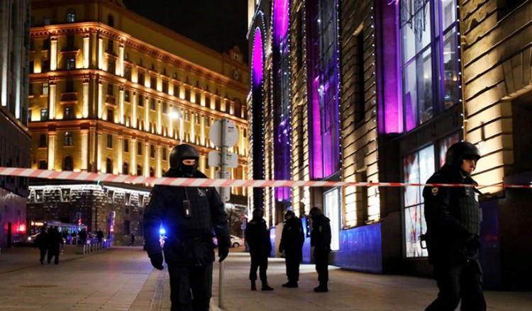 Τρομοκρατική επίθεση κοντά στο κτήριο της FSB στη Μόσχα (βίντεο)