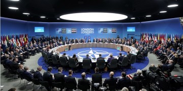 Σύνοδος ΝΑΤΟ: Κοινό ανακοινωθέν παρά τις διαφωνίες