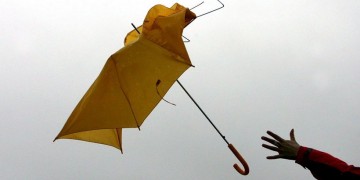 O «Ιανός» χτυπά από δυτικά – Η πορεία του μεσογειακού κυκλώνα προς την Ελλάδα (βίντεο)