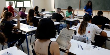 Πανελλήνιες 2020: Σε ποια μαθήματα εξετάζονται σήμερα οι υποψήφιοι των ΕΠΑΛ 2