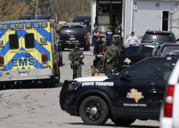 Στο δικαστήριο οι τρεις αστυνομικοί που κατηγορούνται για συνέργεια στη δολοφονία του Τζορτζ Φλόιντ