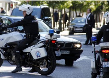 Τα μέλη σπείρας που διέπρατταν ληστείες και κλοπές σε βάρος ηλικιωμένων σε διάφορες περιοχές της Αττικής (φωτο)