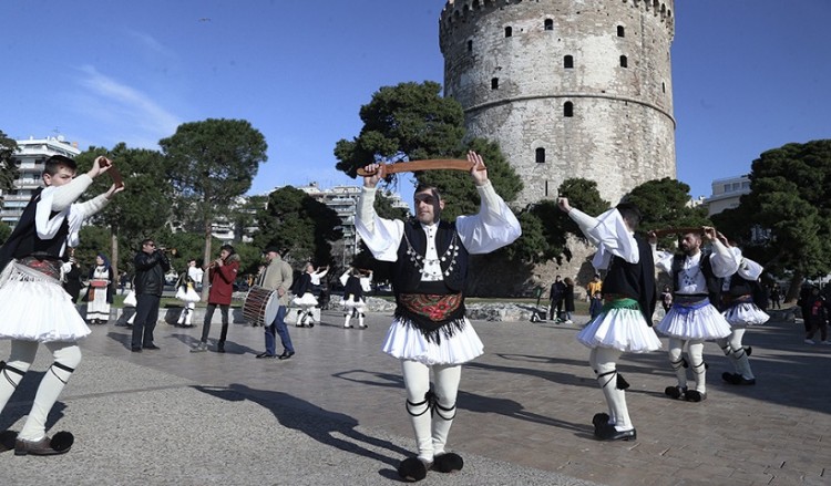 Η Θεσσαλονίκη ξεσηκώθηκε από τους Ρουγκατσάρηδες της Χαλάστρας (βίντεο)