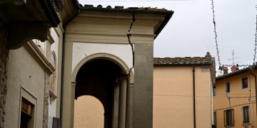 Ιταλία: Ρωγμές σε κτήρια από τον σεισμό 4,5 Ρίχτερ