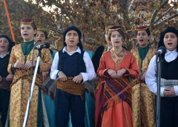 Ποντιακά κάλαντα και χοροί στην «Πολιτεία των ευχών» στις Σέρρες