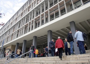 Αρπαγή Μαρκέλλας: Παλιά γειτόνισσα της οικογένειας η γυναίκα που κρατείται