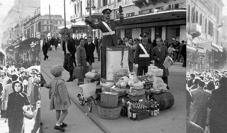 Παλιά Αθήνα: Τα γιορτινά δώρα των τροχονόμων μπροστά στα περίφημα «βαρέλια»