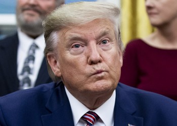 Ο Λευκός Οίκος δεν θα εκπροσωπηθεί στην ακροαματική διαδικασία που ίσως οδηγήσει στην παραπομπή Τραμπ