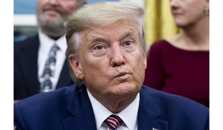 Ο Λευκός Οίκος δεν θα εκπροσωπηθεί στην ακροαματική διαδικασία που ίσως οδηγήσει στην παραπομπή Τραμπ