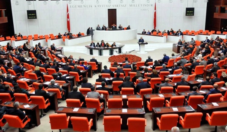 Τουρκία: Εγκρίθηκε ο νόμος που προβλέπει αποφυλάκιση δεκάδων χιλιάδων εγκλείστων