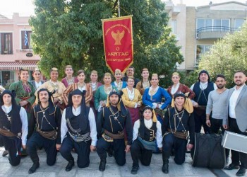 Ποντιακά κάλαντα στους δρόμους του Χαλανδρίου