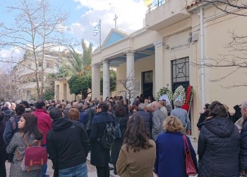 Με ποντιακή λύρα η κηδεία του Γιώργου Κοτανίδη