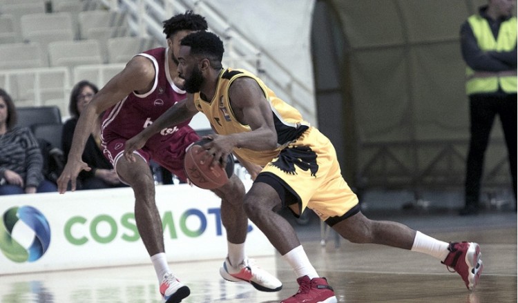 Basket League: Ενδέκατη σερί νίκη για την ΑΕΚ